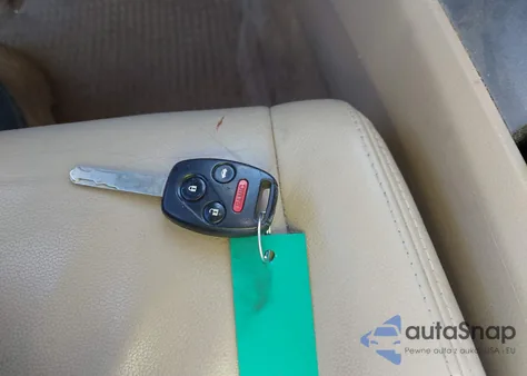 2011 Honda Accord 2.4 Se from USA, damaged, VIN 1HGCP2F6XBA088635